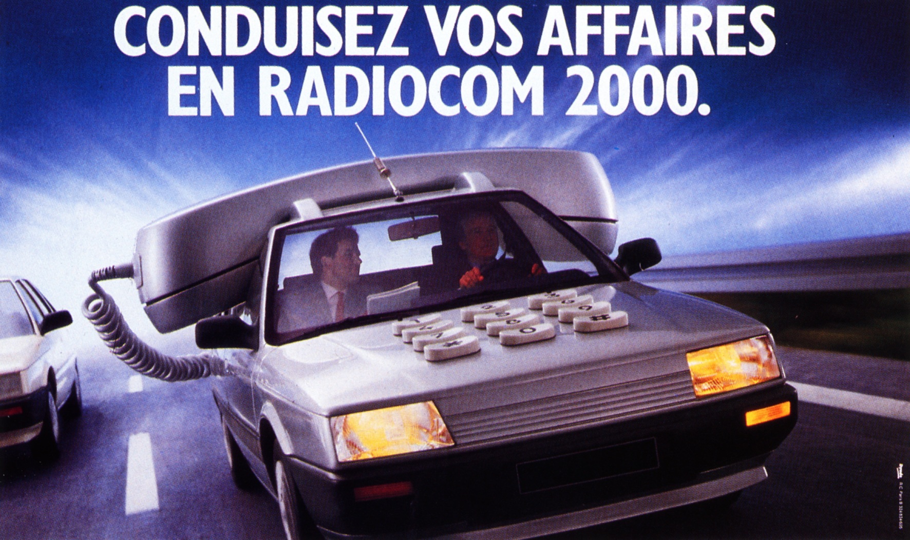 R2000VoiturePub